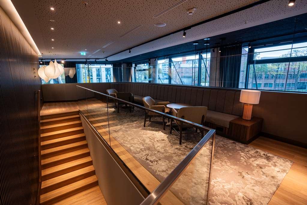 Radisson Blu Hotel At Porsche Design Tower Stuttgart Interior photo