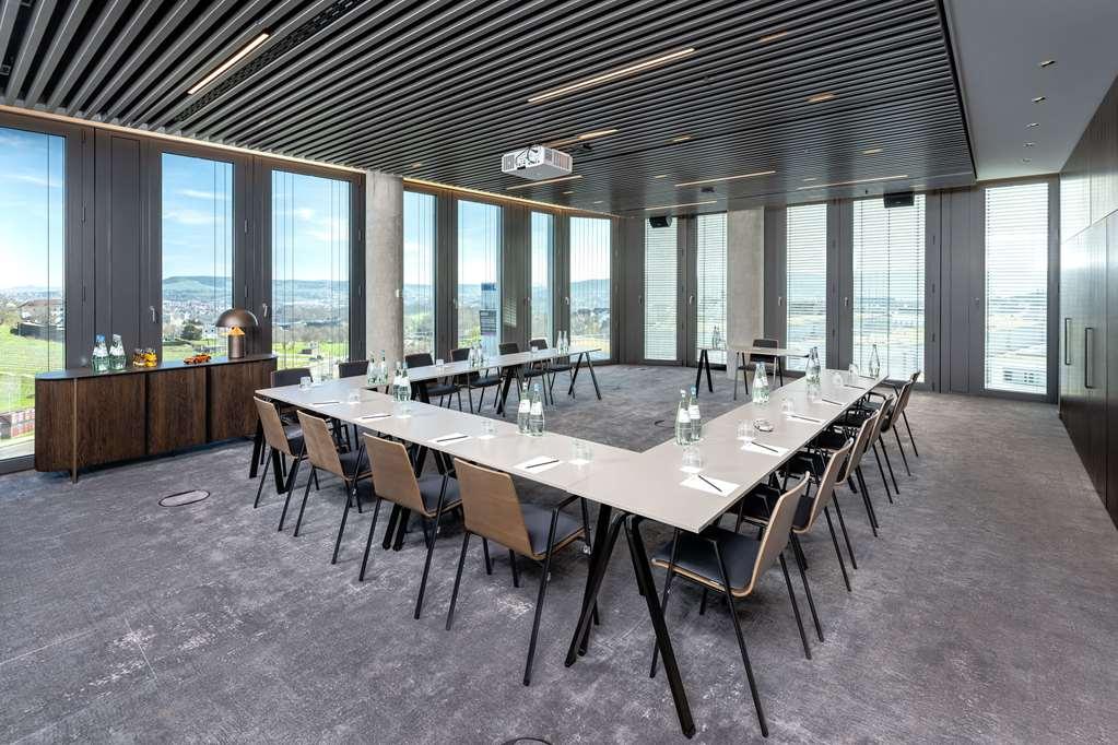 Radisson Blu Hotel At Porsche Design Tower Stuttgart Facilities photo